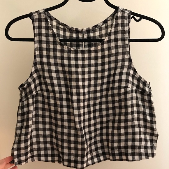 notPERFECTLINEN Tops - Not Perfect Linen crop top “Bay.”